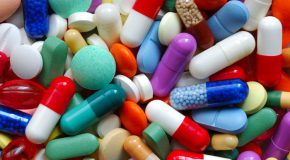Advierten que pueden faltar medicamentos en las farmacias